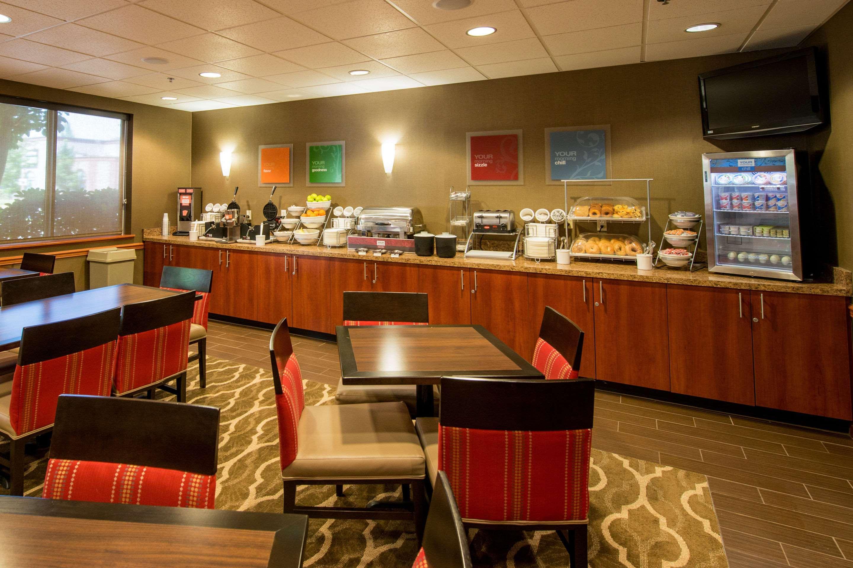Comfort Suites Springfield-Eugene Ngoại thất bức ảnh