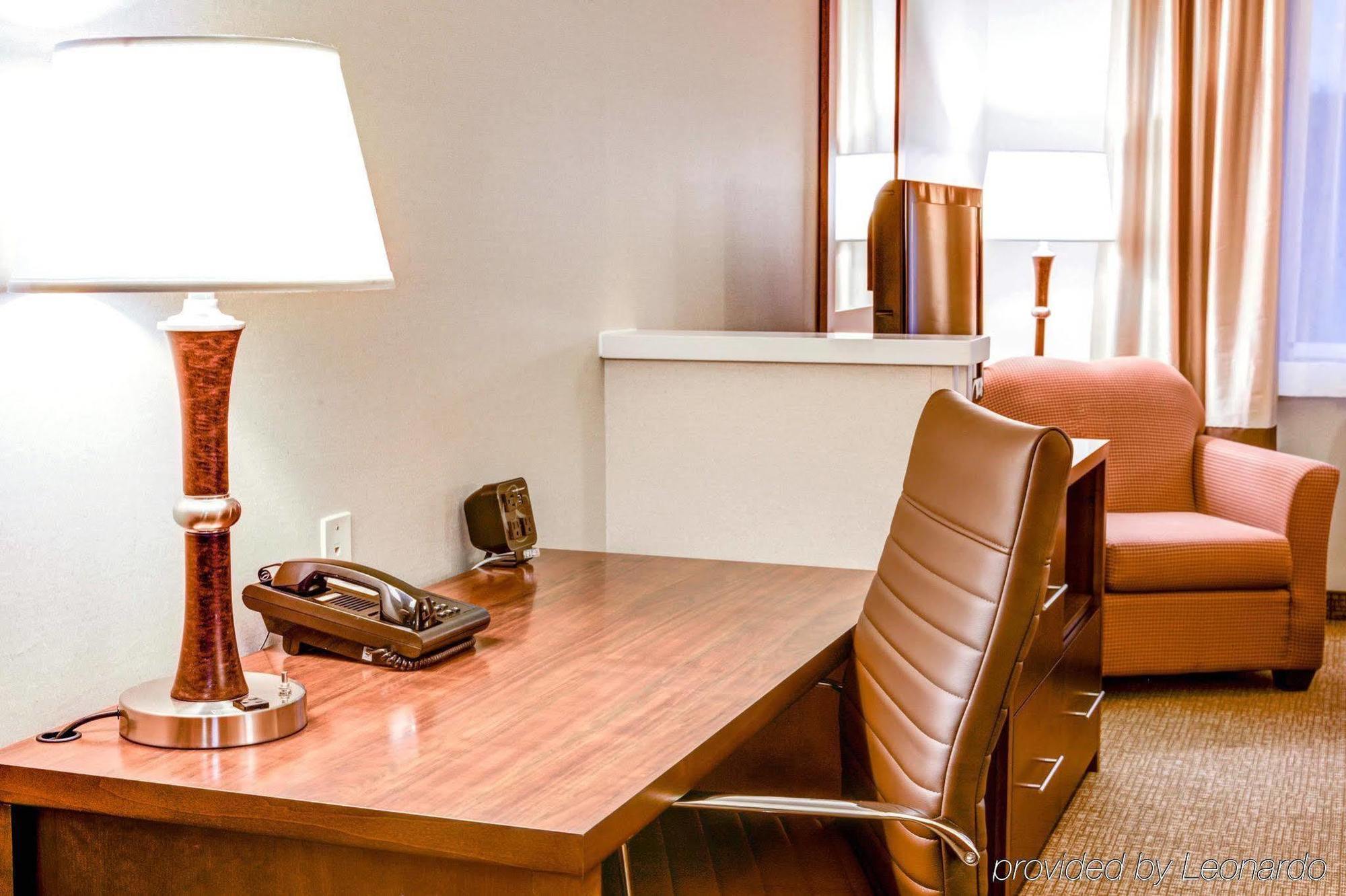 Comfort Suites Springfield-Eugene Ngoại thất bức ảnh