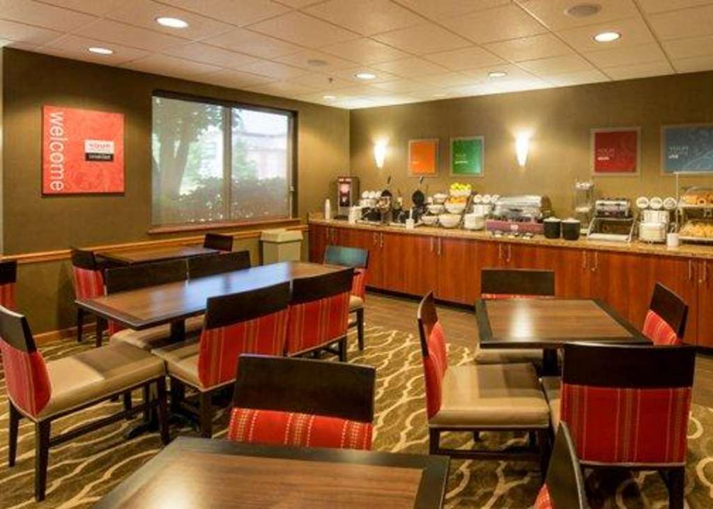 Comfort Suites Springfield-Eugene Nhà hàng bức ảnh